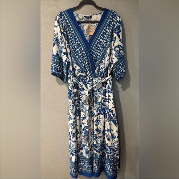 BloomChic Blue and White Patterned Maxi Dress - Picture 5 of 5